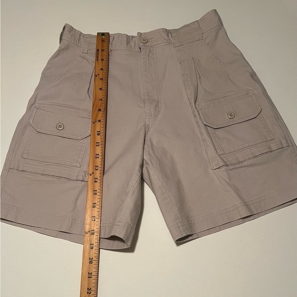EUC CABELAS Women Khaki Cargo Shorts Size 10 (F2) - Picture 4 of 9